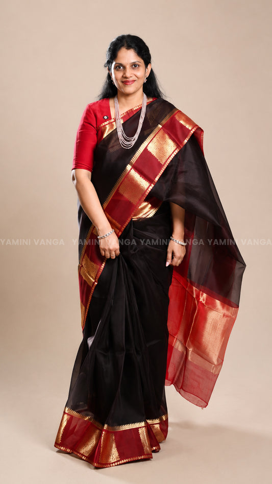 Black & Red Border Traditional Handloom Saree