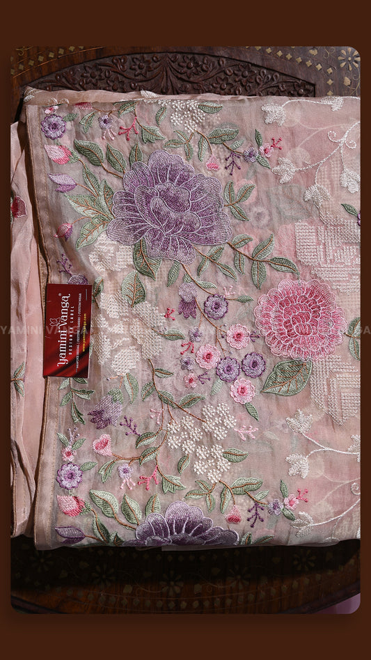 Elegant Floral Bloom Saree