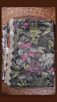 Royal Petal Noir Handloom Saree