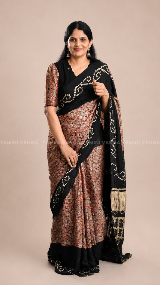 Elegant Black Bordered Saree
