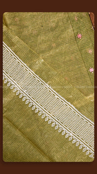 Traditional Silk Saree with Contrast Zari Border